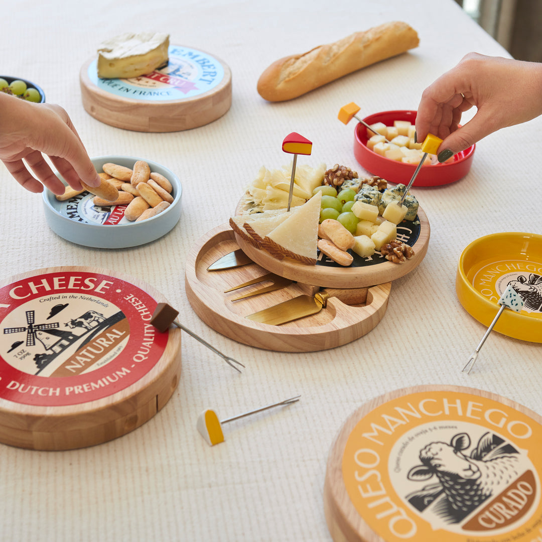 Setting an Autumn Table People Want to Stay At