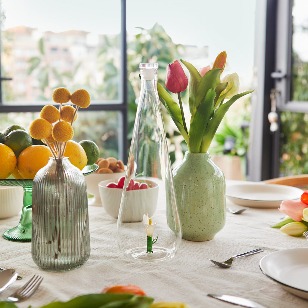 Botella Botanical Lily