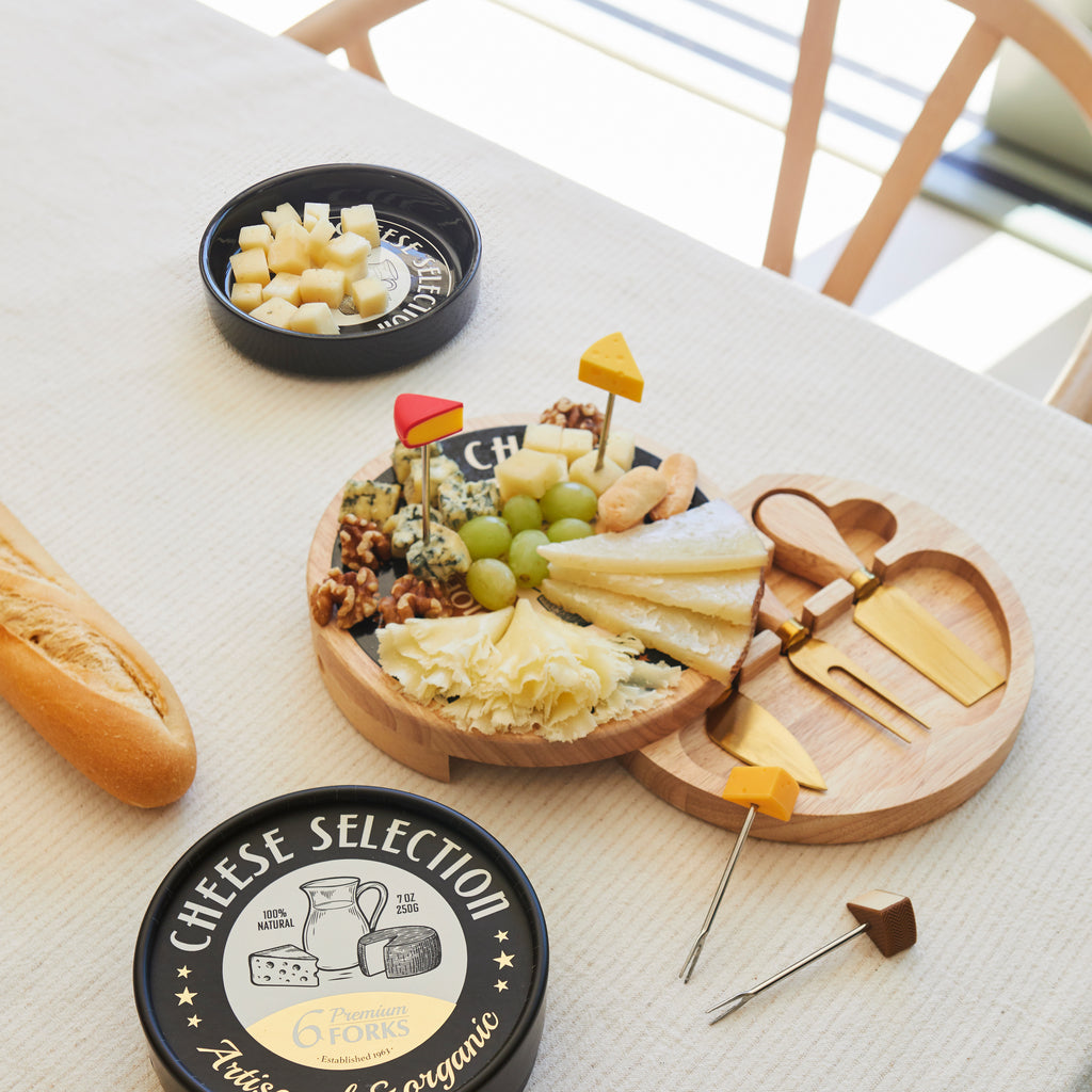 Tabla de quesos con utensilios Cheese Selection