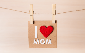 Ideas de regalo para sorprender a mamá en su día