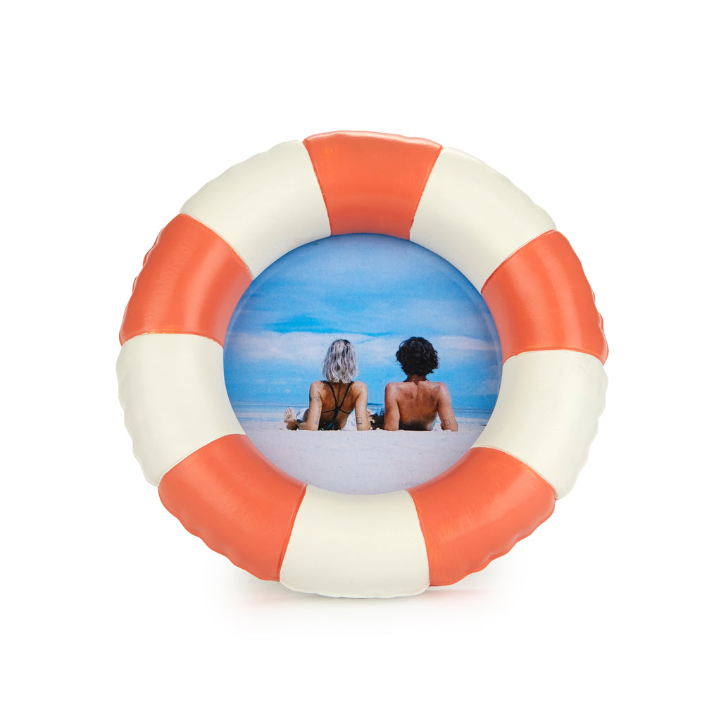 Floats Photo Frame