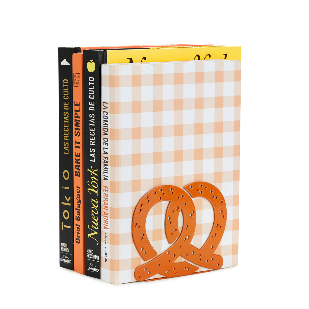 Pretzel Bookend