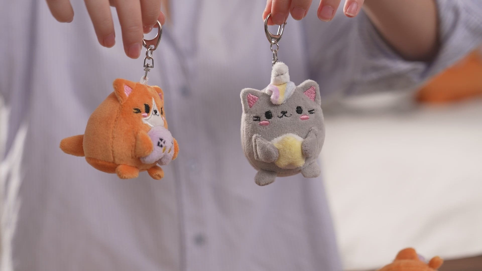 Fluffy Kawaii Starry Keychain | Balvi